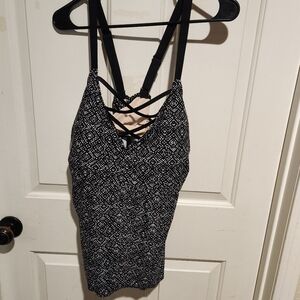 AVA & VIV 22W padded swim tankini beach top